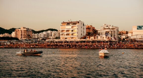 Inside Ibiza’s Party Scene: How to Experience It Without Overspending