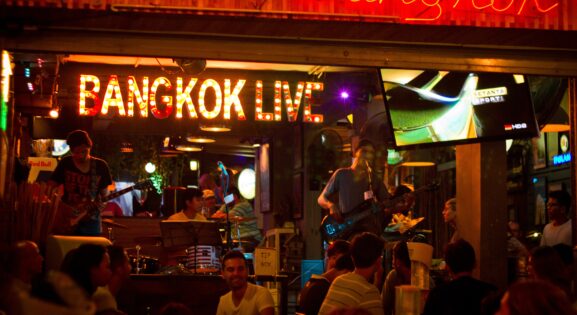 Three Ways to Experience Bangkok at Night